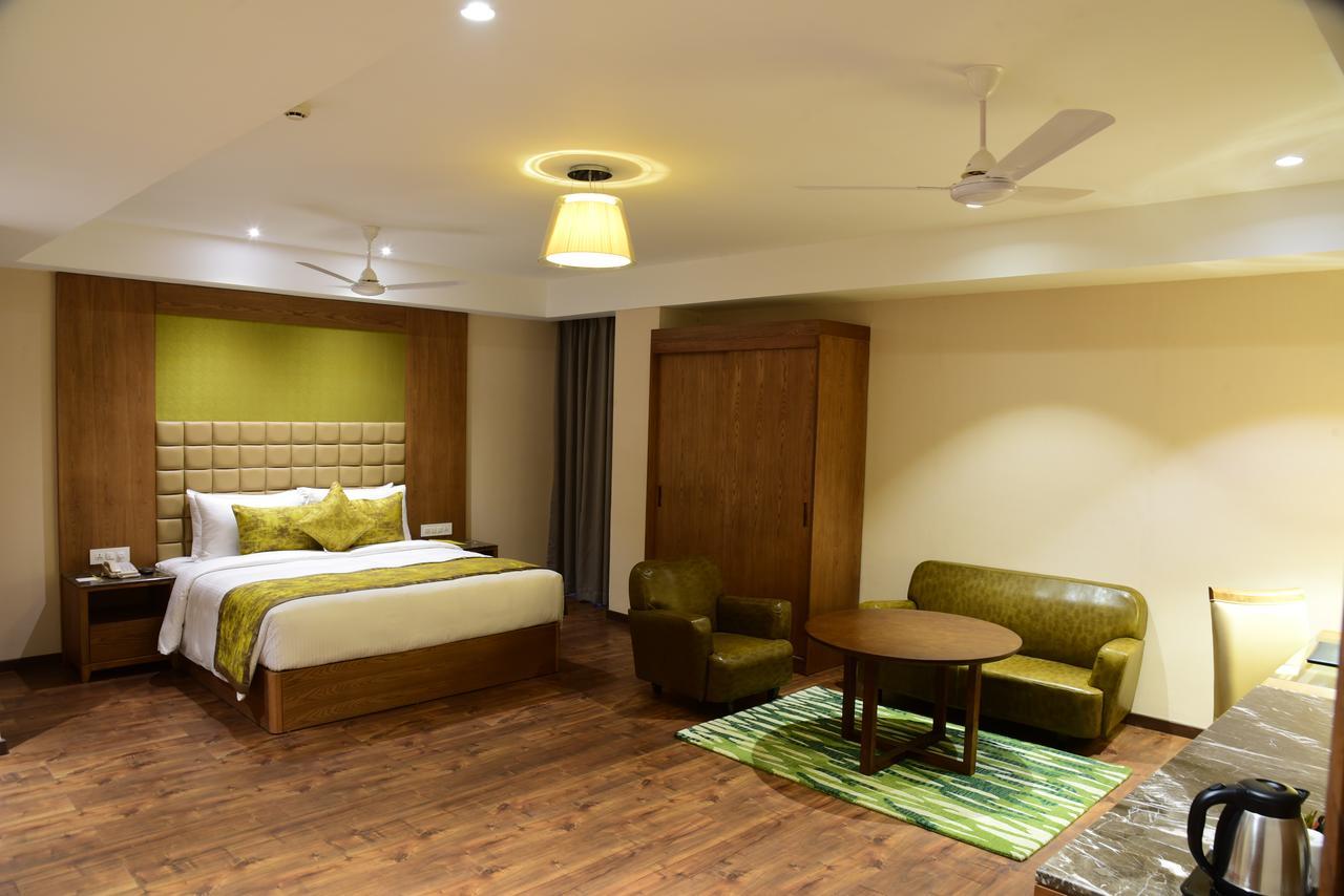 Lemon Tree Hotel Siliguri Exterior foto