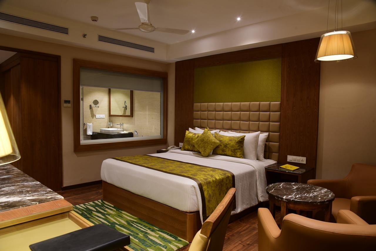 Lemon Tree Hotel Siliguri Exterior foto