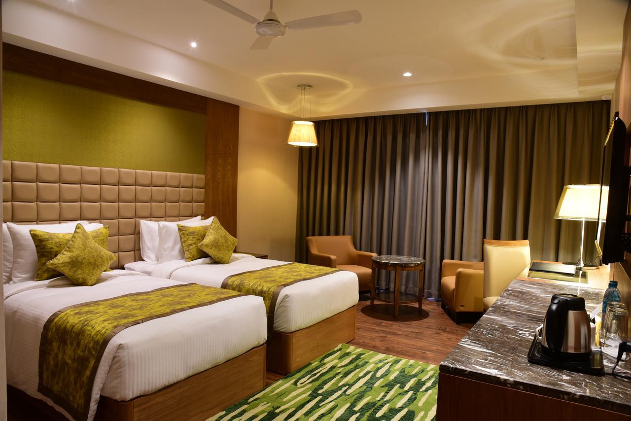 Lemon Tree Hotel Siliguri Exterior foto