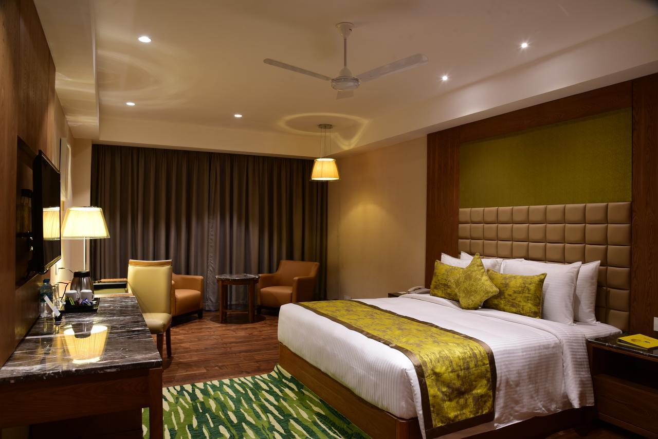 Lemon Tree Hotel Siliguri Exterior foto