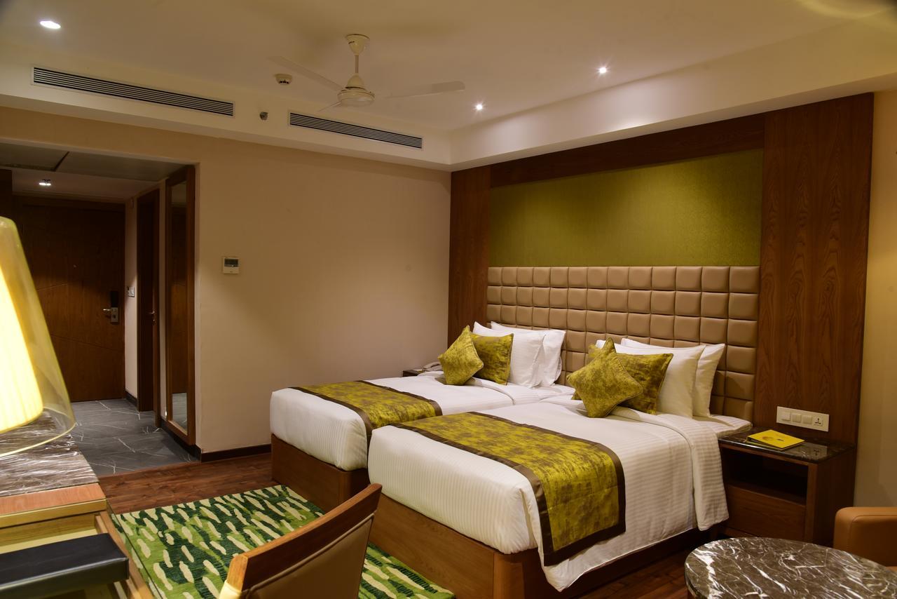 Lemon Tree Hotel Siliguri Exterior foto